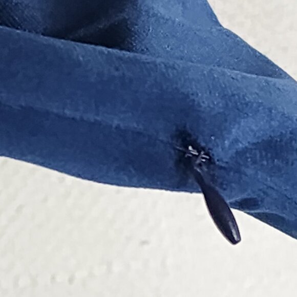 Wayimpress Electric Blue Soft Poly Velvet 12"x20” Throw Pillow Covers Set of 2 - Picture 5 of 16